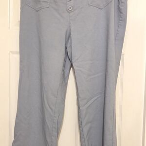 Women's Straight Leg Pants in Light Gray